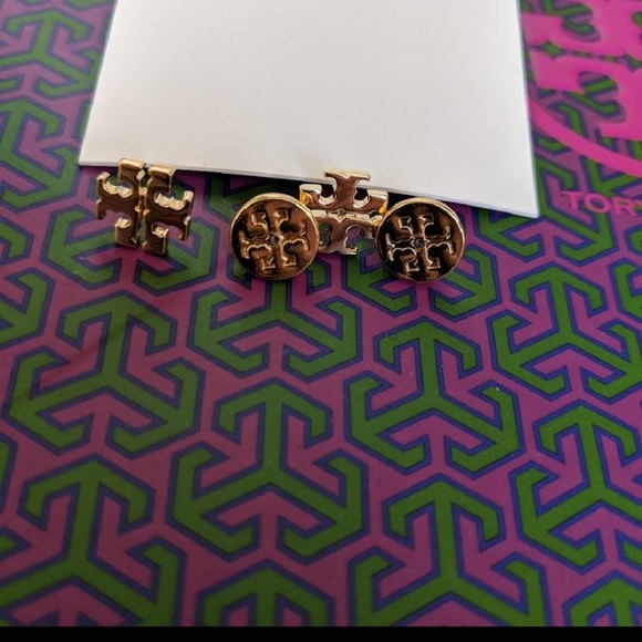 *NEW* Tory Burch gold plated earrings - Picture 6 of 7